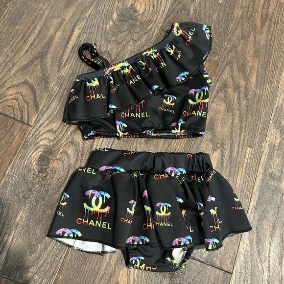 Designer Inspired Black Ruffle Bikini Set Size 2T - Picture 1 of 3